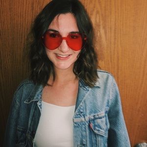 Meet your Posher, Brenna